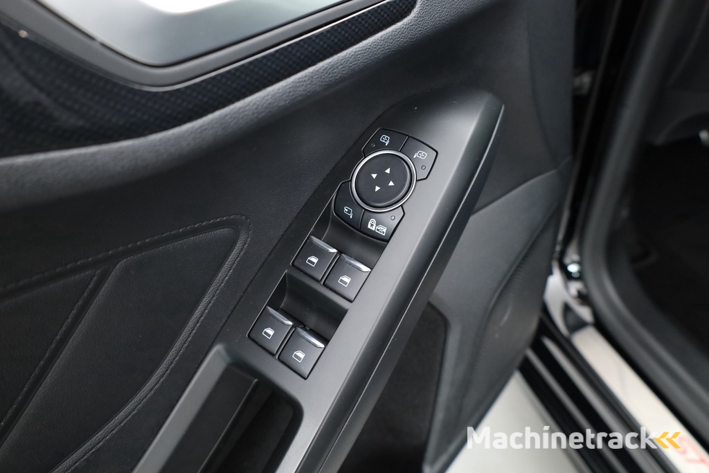 Ford Focus Wagon 1.0 EcoBoost ST Line | Navi | CarPlay | Stoel-stuurverw. | Camera | 17''