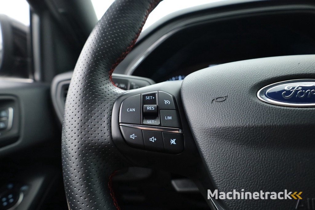 Ford Focus Wagon 1.0 EcoBoost ST Line | Navi | CarPlay | Stoel-stuurverw. | Camera | 17''