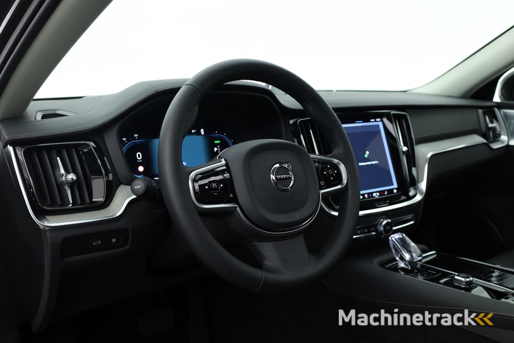 Volvo S60 T8 Recharge Ultimate Dark | B&W | Pano | Massage | Stoelventi. | HUD | Memory seats | Pilot Assist