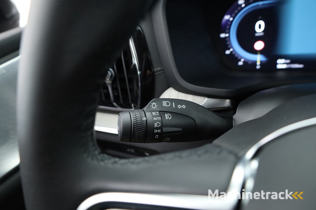 Volvo S60 T8 Recharge Ultimate Dark | B&W | Pano | Massage | Stoelventi. | HUD | Memory seats | Pilot Assist