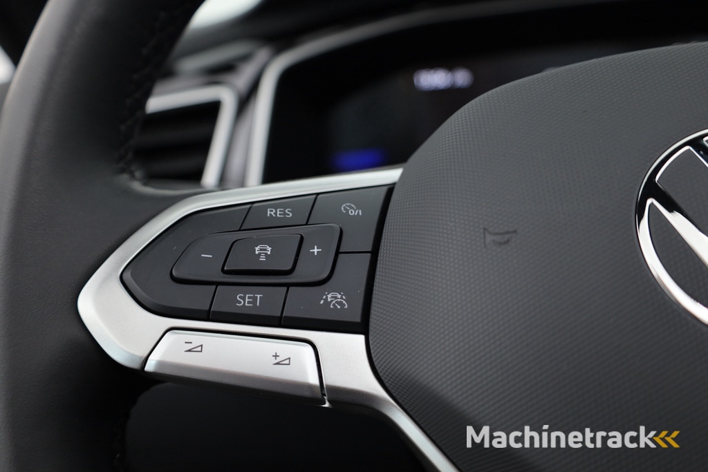 Volkswagen T-Roc Cabrio 1.5 TSI R-Line DSG | Navi | Stoel- Stuurverw. | IQ. Light | Travel Assist | Dodehoekdet.