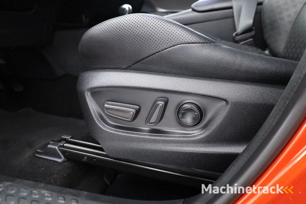 Toyota C-HR 2.0 Hybrid Launch Edition | Navi | Camera | JBL | Adapt. Cruise | Stoelverw. | Apple CarPlay