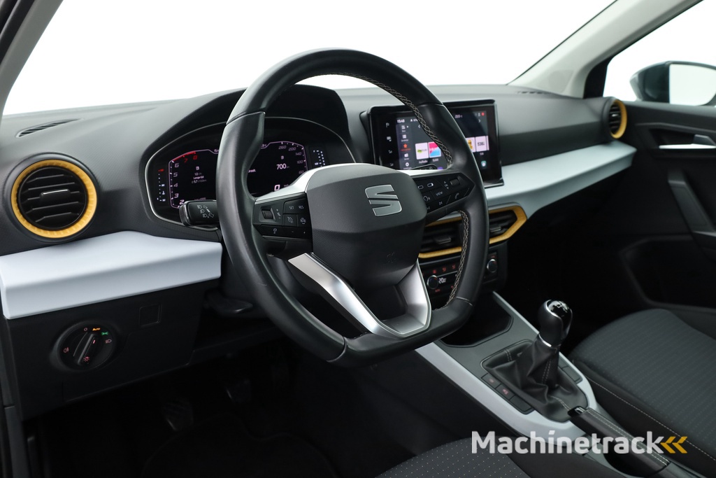 SEAT Arona 1.0 TSI | Navi | Adapt. Cruise | Apple CarPlay | Clima | LED | PDC A