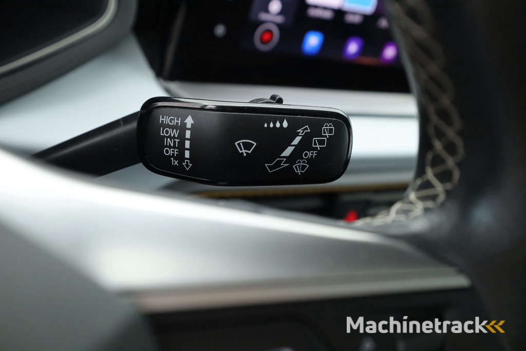 SEAT Arona 1.0 TSI | Navi | Adapt. Cruise | Apple CarPlay | Clima | LED | PDC A