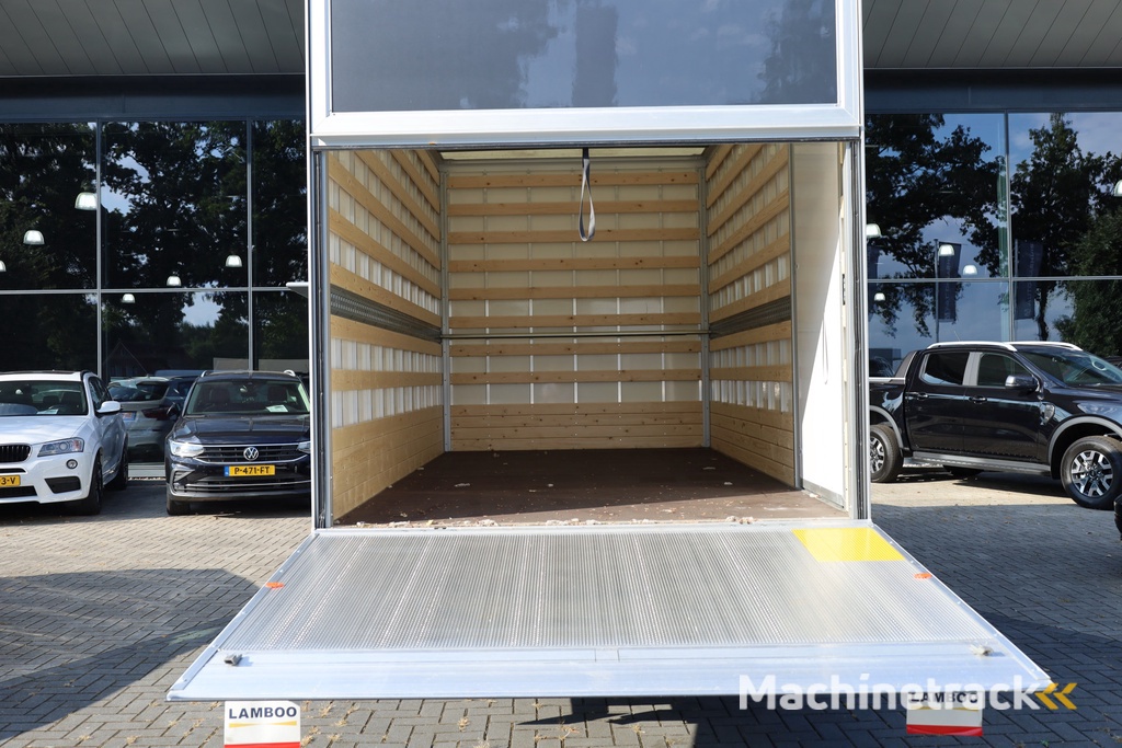 Renault Master T35 2.3 dCi 150 BAKWAGEN Advance | Nw Model | Red | Laadklep | Airco | Cruise | Navi by App | Spoiler