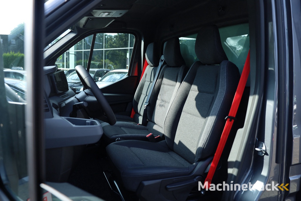 Renault Master T35 2.3 dCi 150 BAKWAGEN Advance | Nw Model | Red | Laadklep | Airco | Cruise | Navi by App | Spoiler