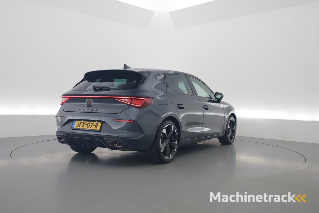 CUPRA Leon 1.4 e-Hybrid 204pk | Adapt. Cruise | Camera | Apple CarPlay | Navi | Stoel- Stuurverw.