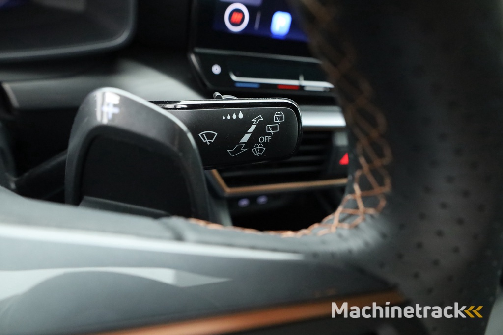 CUPRA Leon Sportstourer 1.4 e-Hybrid 204pk | Navi | Adapt. Cruise | CarPlay | Keyless | Camera | Stoel-Stuurverw.