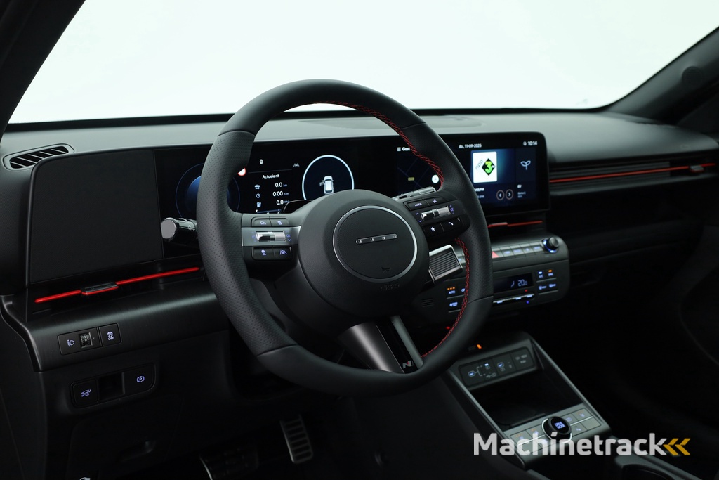 Hyundai Kona Electric N Line 65.4 kWh | Navi | Adapt. Cruise | Stoel- Stuurverw | Keyless | Camera | Elek. Achterklep