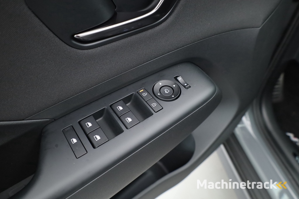 Hyundai Kona Electric N Line 65.4 kWh | Navi | Adapt. Cruise | Stoel- Stuurverw | Keyless | Camera | Elek. Achterklep