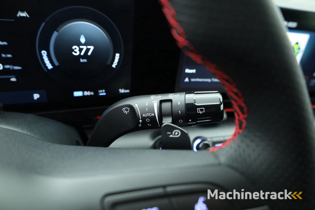 Hyundai Kona Electric N Line 65.4 kWh | Navi | Adapt. Cruise | Stoel- Stuurverw | Keyless | Camera | Elek. Achterklep