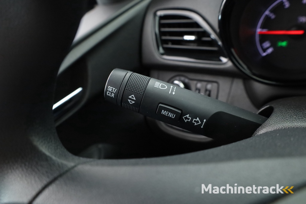 Opel KARL 1.0 Rocks Online Edition | Navi | Trekhaak | LMV| Cruise | PDC A