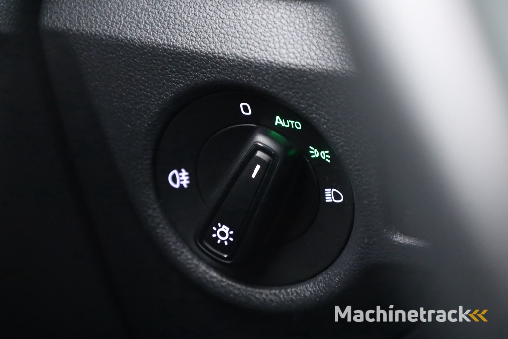 ŠKODA Kamiq 1.0 TSI DSG | Navi by App | Camera | LED | Clima | All Seasons |