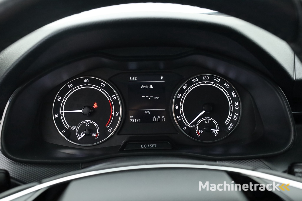 ŠKODA Kamiq 1.0 TSI DSG | Navi by App | Camera | LED | Clima | All Seasons |