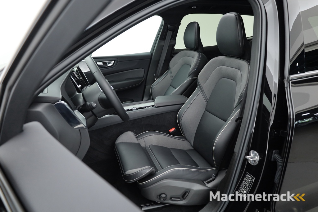 Volvo XC60 2.0 T8 Plug-in hybrid AWD Ultra Black Edition | Luchtvering | 360cam | Elek. Trekhaak | HUD | Bowers & Wilkins | Memory