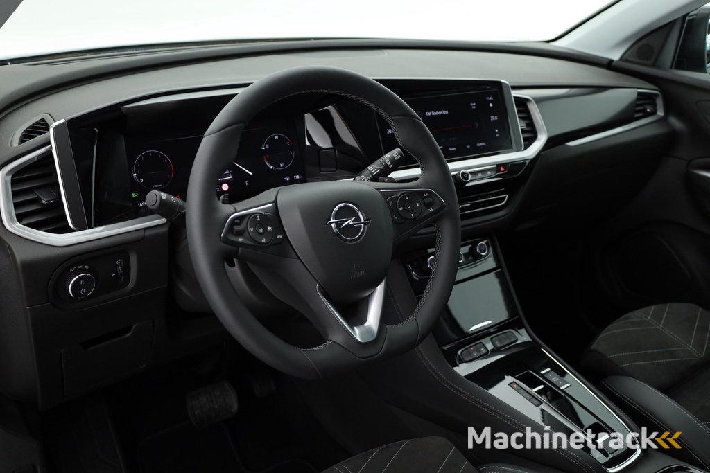 Opel Grandland 1.2 Turbo Ultimate | Adapt. Cruise | Stoel- Stuurverw. | Camera | Keyless | Elek. Achterklep | Navi