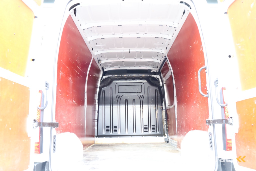 Renault Master T35 2.3 dCi 135 L3H2 Comfort | Navi | Airco | Cruise