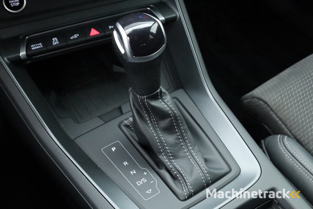 Audi Q3 Sportback 45 TFSI e 2x S Line | Elek. Trekhaak | Camera | Navi | Stoelverw. | Adapt. Cruise | Keyless | 19''