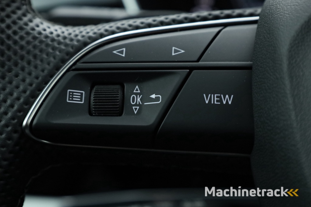 Audi Q3 Sportback 45 TFSI e 2x S Line | Elek. Trekhaak | Camera | Navi | Stoelverw. | Adapt. Cruise | Keyless | 19''