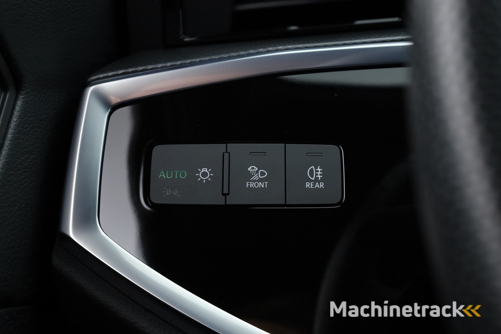 Audi Q3 Sportback 45 TFSI e 2x S Line | Elek. Trekhaak | Camera | Navi | Stoelverw. | Adapt. Cruise | Keyless | 19''