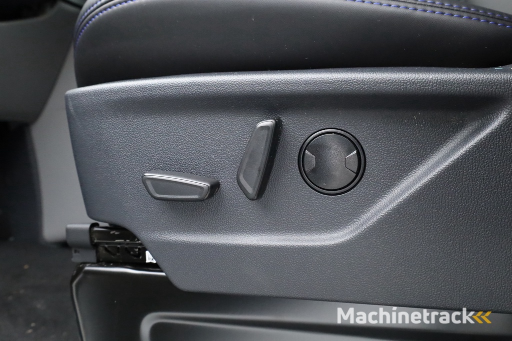 Ford Transit Custom 320 2.5 PHEV L2H1 MS-RT DC | Voorraad | Elek. Trekhaak  | 19'' | Kuipstoelen | Cruise