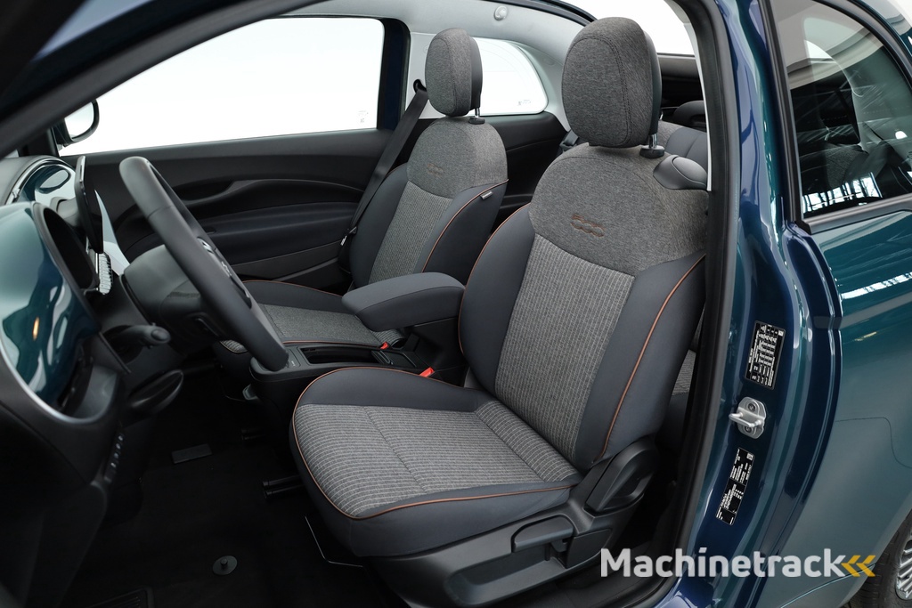 Fiat 500 C Icon 42 kWh | Navi | Apple CarPlay | Keyless | Clima | PDC