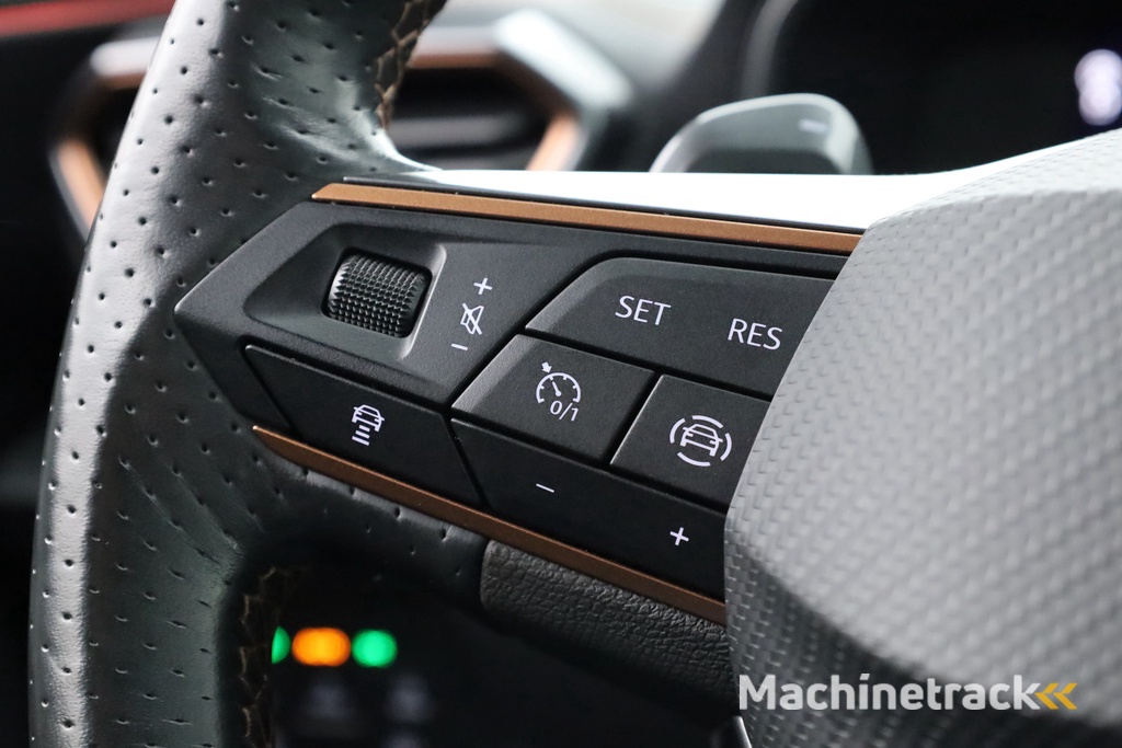 CUPRA Formentor 1.4 e-Hybrid Performance | Navi | Trekhaak | 19' LMV | Apple Carplay |