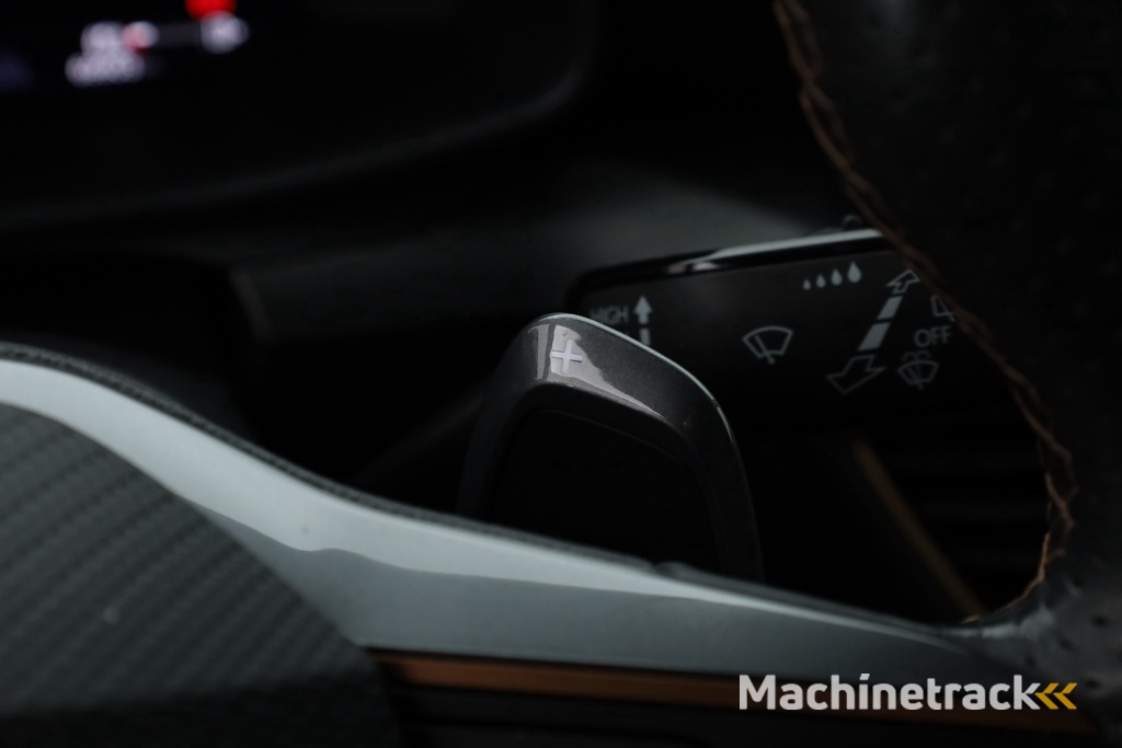 CUPRA Formentor 1.4 e-Hybrid Performance | Navi | Trekhaak | 19' LMV | Apple Carplay |