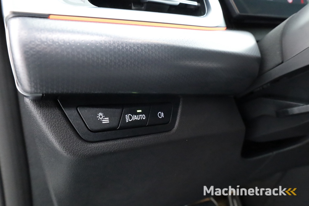 BMW X1 xDrive30e M Sport | Pano | Elek. trekhaak | HUD | Keyless | 360cam | Stoel- Stuurverw. | H&K