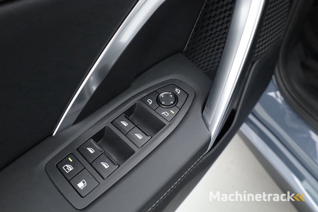 BMW X1 xDrive30e M Sport | Pano | Elek. trekhaak | HUD | Keyless | 360cam | Stoel- Stuurverw. | H&K