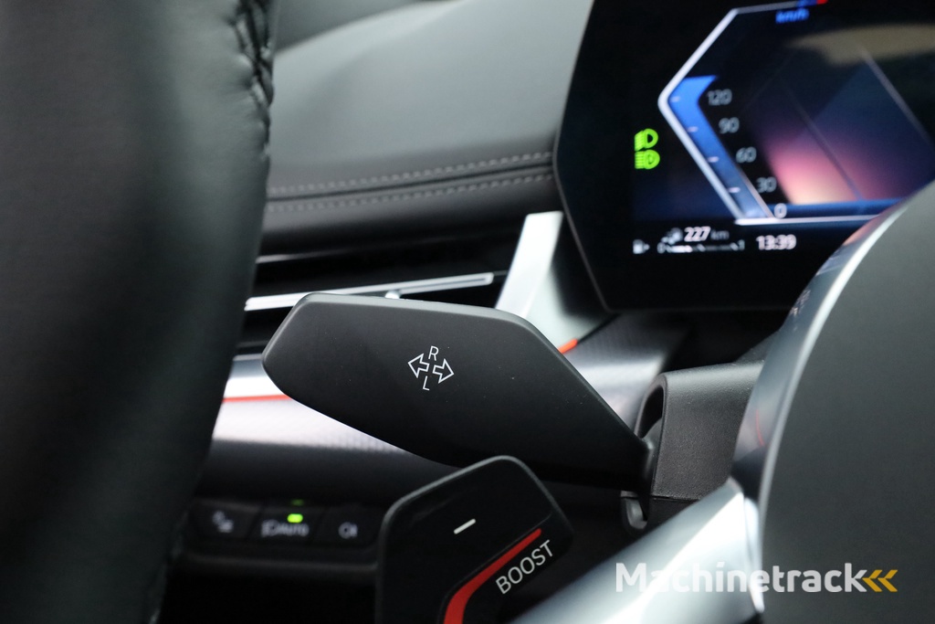 BMW X1 xDrive30e M Sport | Pano | Elek. trekhaak | HUD | Keyless | 360cam | Stoel- Stuurverw. | H&K