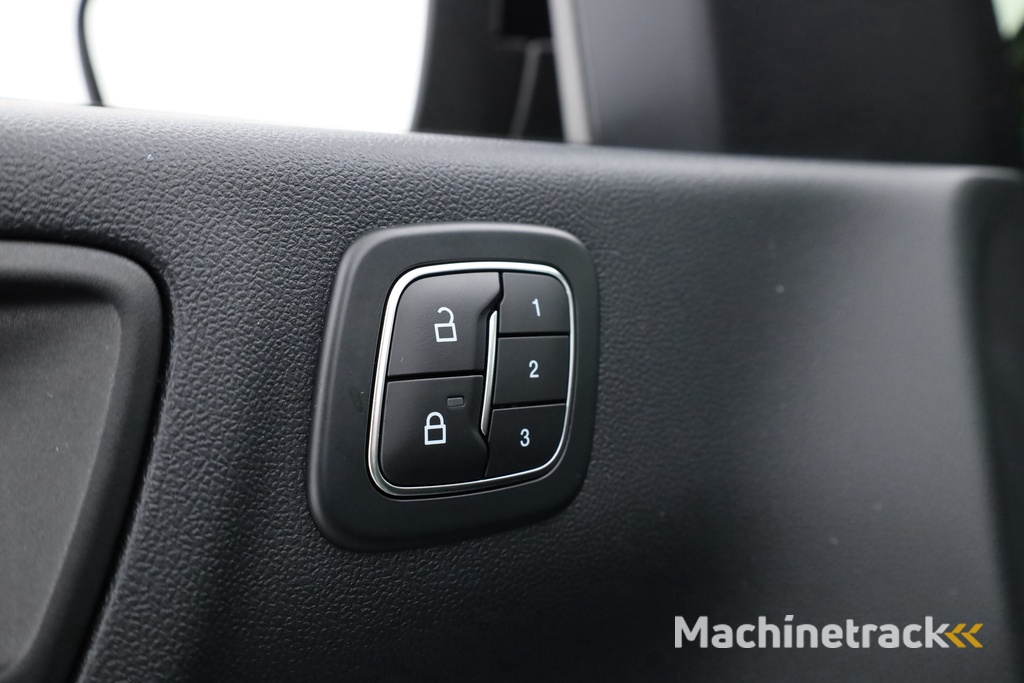 Ford Kuga 2.5 FHEV Active X | Pano | HUD | Winter pack | 360cam | Adapt. Cruise | 20'' | B&O Audio | Elek. Stoelen