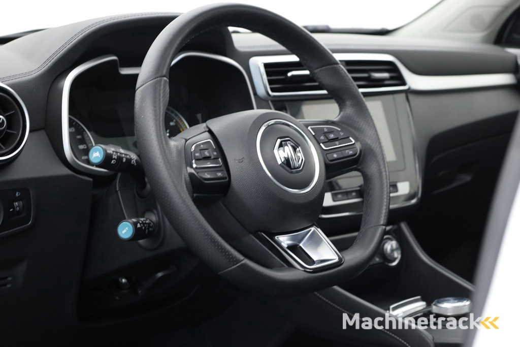 MG ZS EV Luxury 45 kWh | Pano | Camera | Adapt. Cruise | Keyless | Apple CarPlay