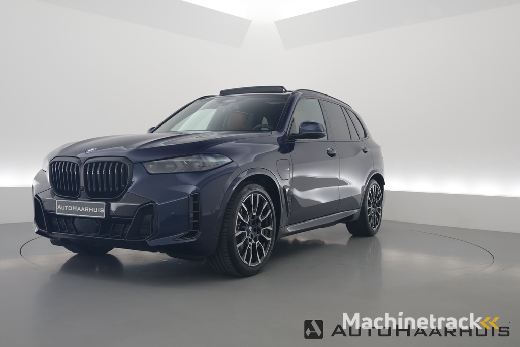 BMW X5 xDrive50e M Sport | Skylounge | Soft Close | Luchtvering | HUD | H&K | Elek. Trekhaak | Adapt. Cruise