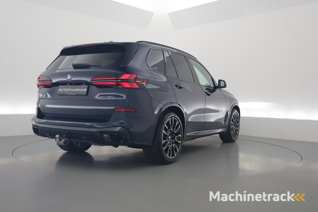 BMW X5 xDrive50e M Sport | Skylounge | Soft Close | Luchtvering | HUD | H&K | Elek. Trekhaak | Adapt. Cruise