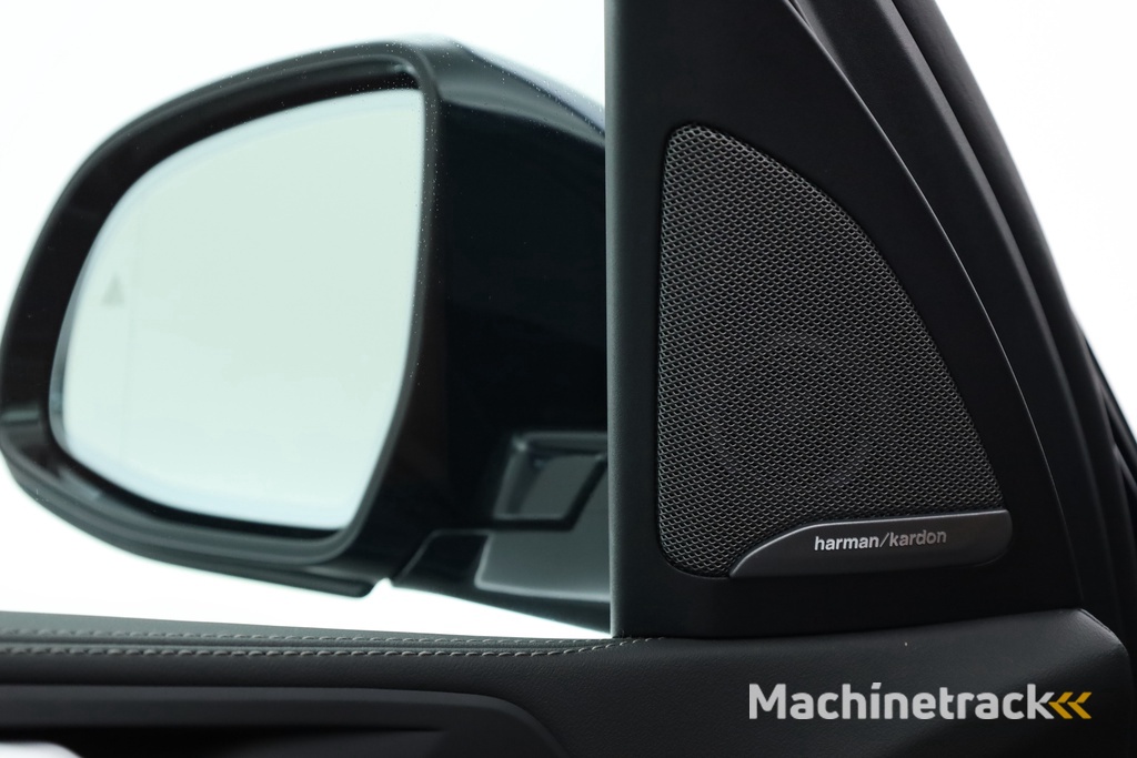 BMW X5 xDrive50e M Sport | Skylounge | Soft Close | Luchtvering | HUD | H&K | Elek. Trekhaak | Adapt. Cruise