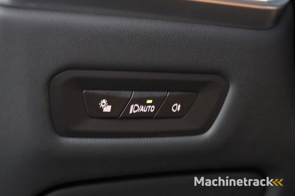 BMW X5 xDrive50e M Sport | Skylounge | Soft Close | Luchtvering | HUD | H&K | Elek. Trekhaak | Adapt. Cruise