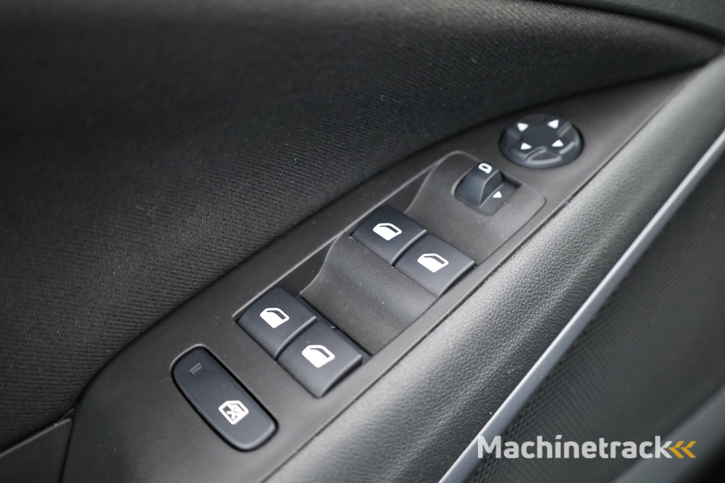 Opel Crossland 1.2 Turbo Elegance | Automaat | Navi by App | Stoel- Stuurverw. | Camera | PDC | LED