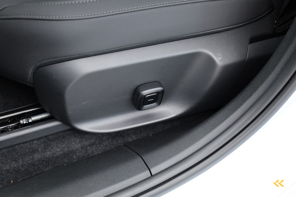 Volvo EX30 Single Motor Extended Range Ultra 69 kWh | Pano | Stoel- Stuurverw. | 360cam | Pilot Assist | Harman Kardon