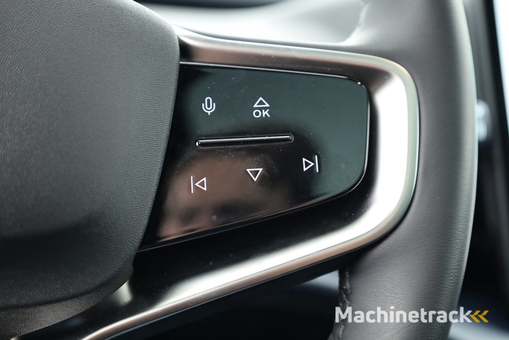 Volvo EX30 Single Motor Extended Range Ultra 69 kWh | Pano | Stoel- Stuurverw. | 360cam | Pilot Assist | Harman Kardon