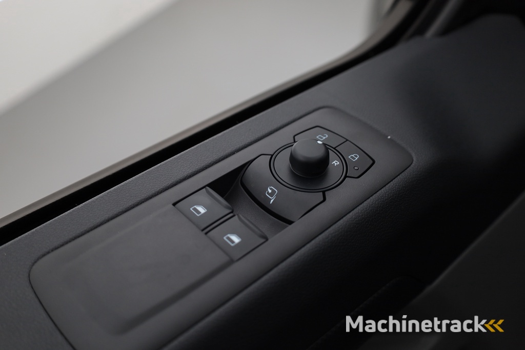 Ford Transit Custom 320 2.0 TDCI L2H1 Trend | Dubb.Cab. | Automaat | Airco | Cruise | Navi | BPM vrij!!