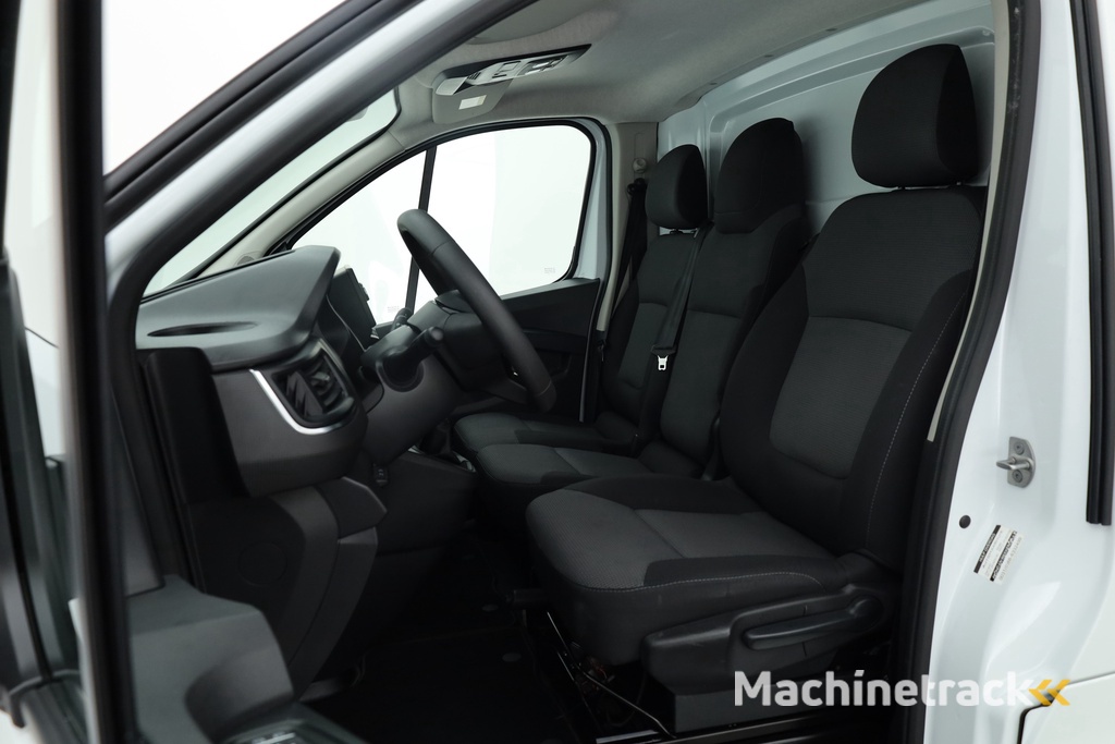 Nissan Primastar 2.0 dCi L2H1 Acenta | 130pk |  Airco | Cruise | Trekhaak