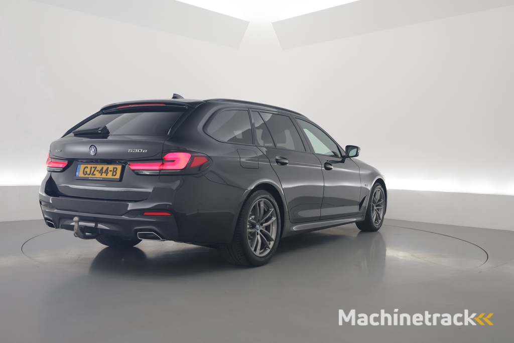 BMW 5-serie Touring 530e xDrive M Sport | HUD | Laser | Harman Kardon | Elek. Trekhaak | Adapt. Cruise | Leder