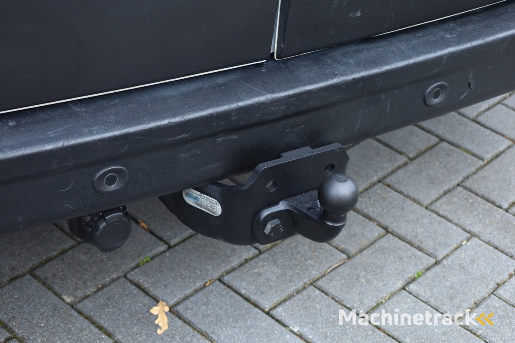 Renault Master T35 2.3 dCi 135 L2H2 Comfort | Trekhaak | Cruise | 3 pers. | Navi