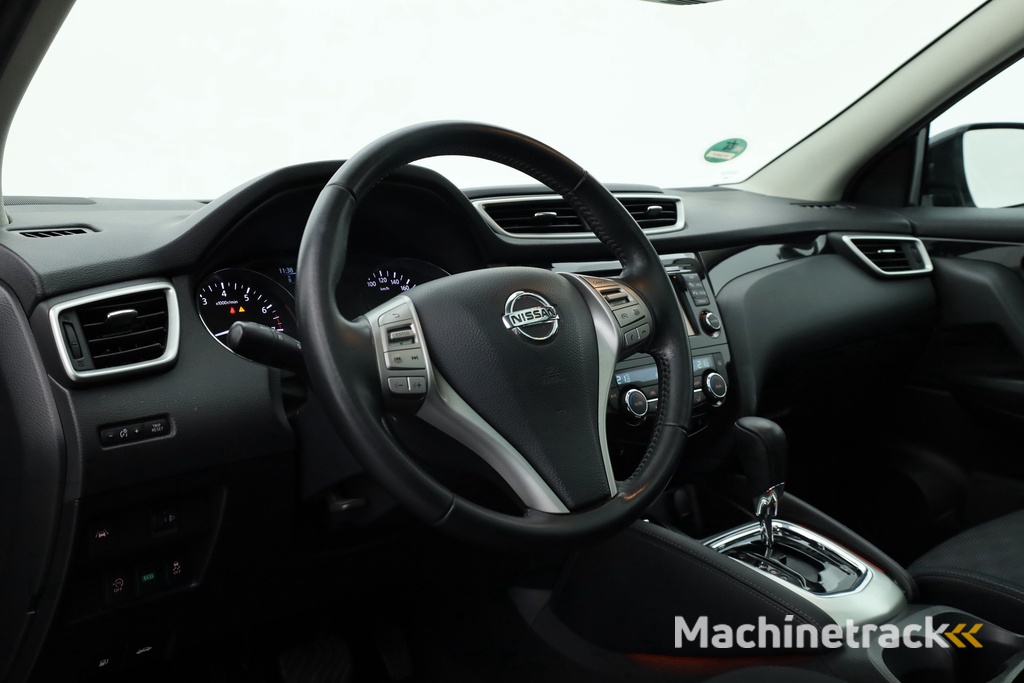 Nissan Qashqai 1.2 Acenta | Pano | Trekhaak | 360cam | Navi | Cruise