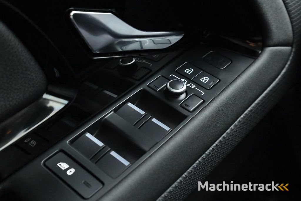 Land Rover Range Rover Evoque 1.5 P300e AWD S | Afn. Trekhaak | 20'' | 360cam | Stoel- Stuurverw. | Dodehoekdet. | Apple CarPlay