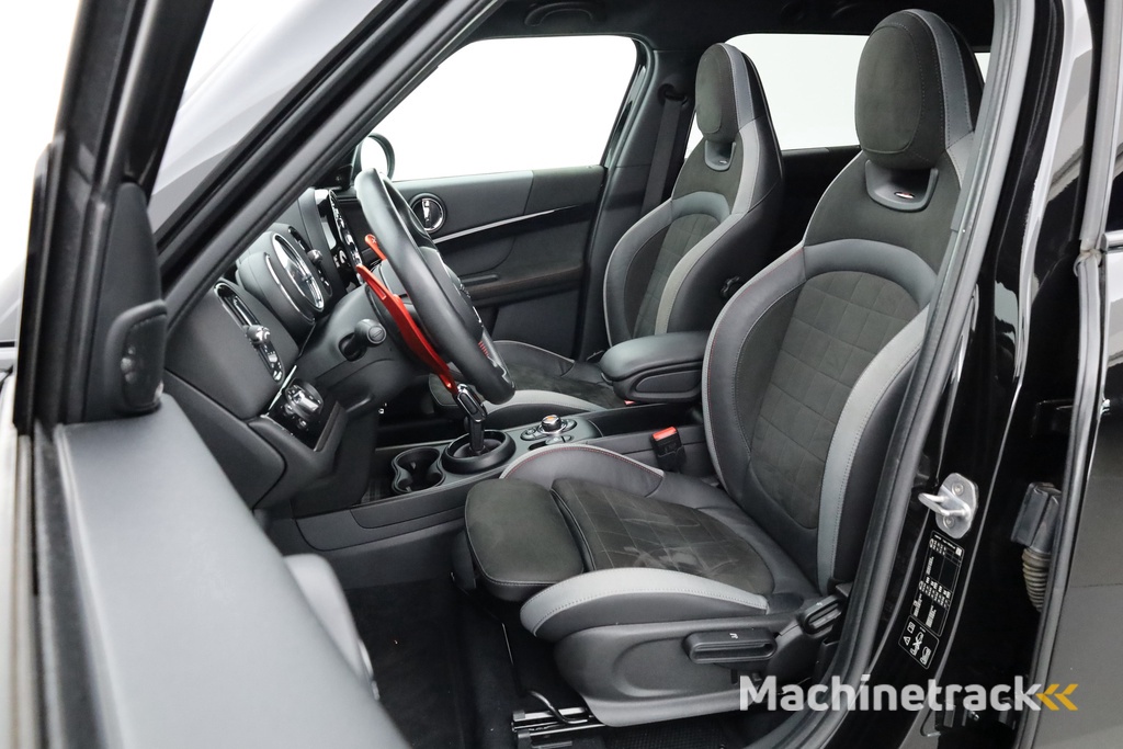 MINI Mini Countryman 2.0 John Cooper Works ALL4 306pk | Pano | HUD | Harman Kardon | Adapt. Cruise | Stoelverw. | Camera