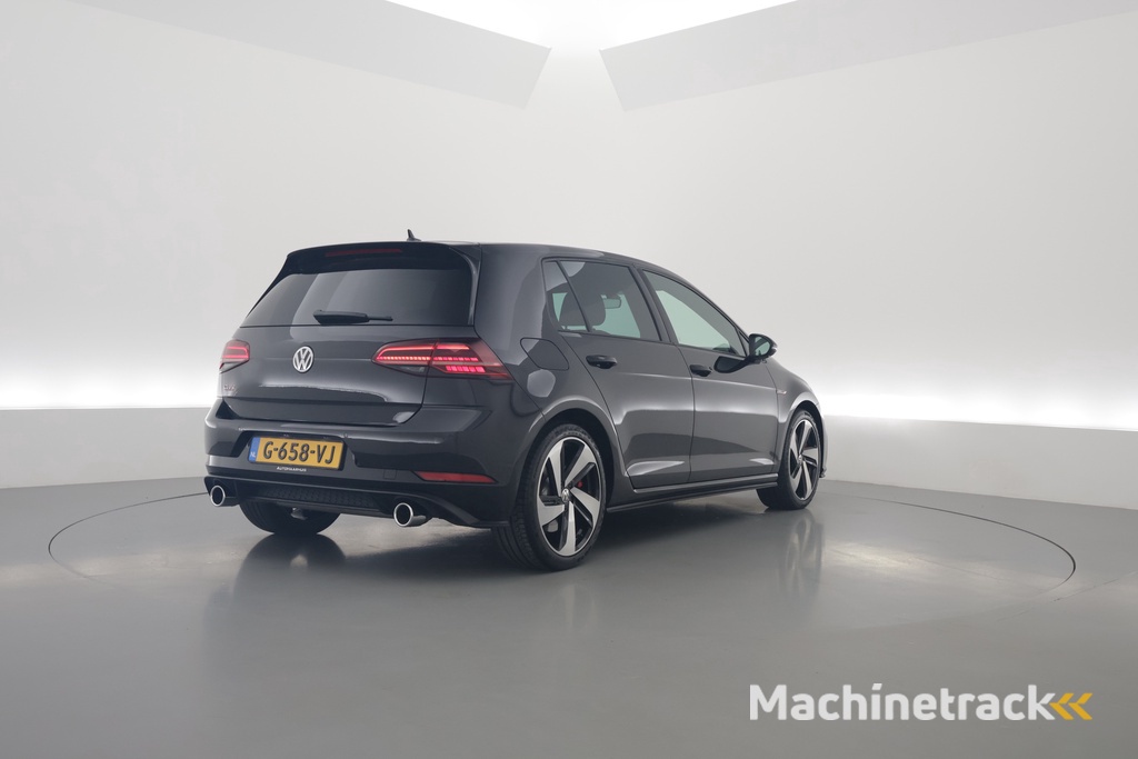 Volkswagen Golf 2.0 TSI GTI Performance | Digi. Dashboard | 18'' | Apple CarPlay | Camera | Adapt. Cruise | Stoelverw.