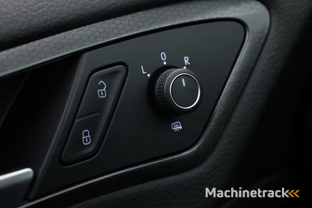 Volkswagen Golf 2.0 TSI GTI Performance | Digi. Dashboard | 18'' | Apple CarPlay | Camera | Adapt. Cruise | Stoelverw.