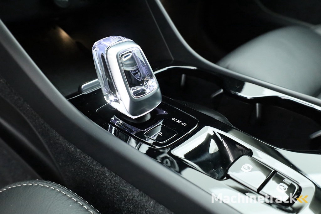 Volvo XC40 T5 Plug-in hybrid Plus Bright | Pilot Assist | Harman Kardon | Leder | 20'' | Camera | Stoel- Stuurverw.